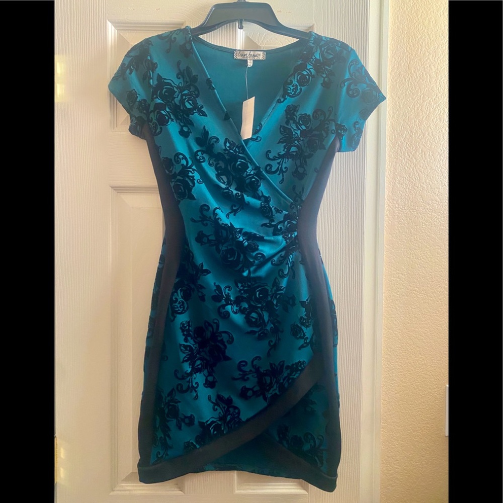 Womens Junior’s Dress